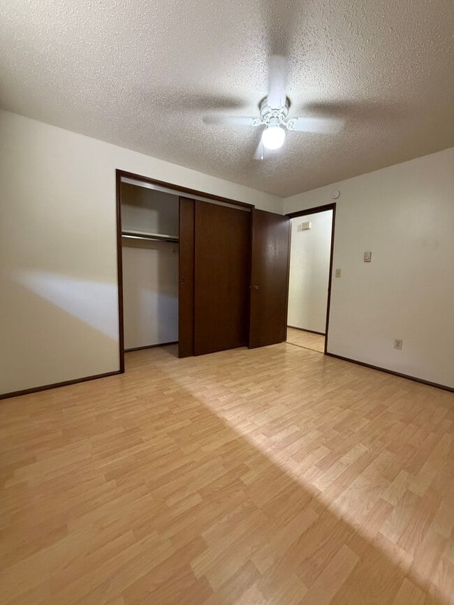 Photo - 1 Bed / 1 Bath Apartment in the Heart of Centralia Unit 219-A