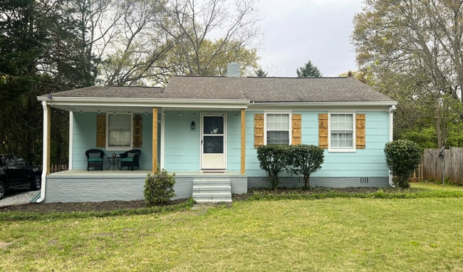 Building Photo - 470 Clover St