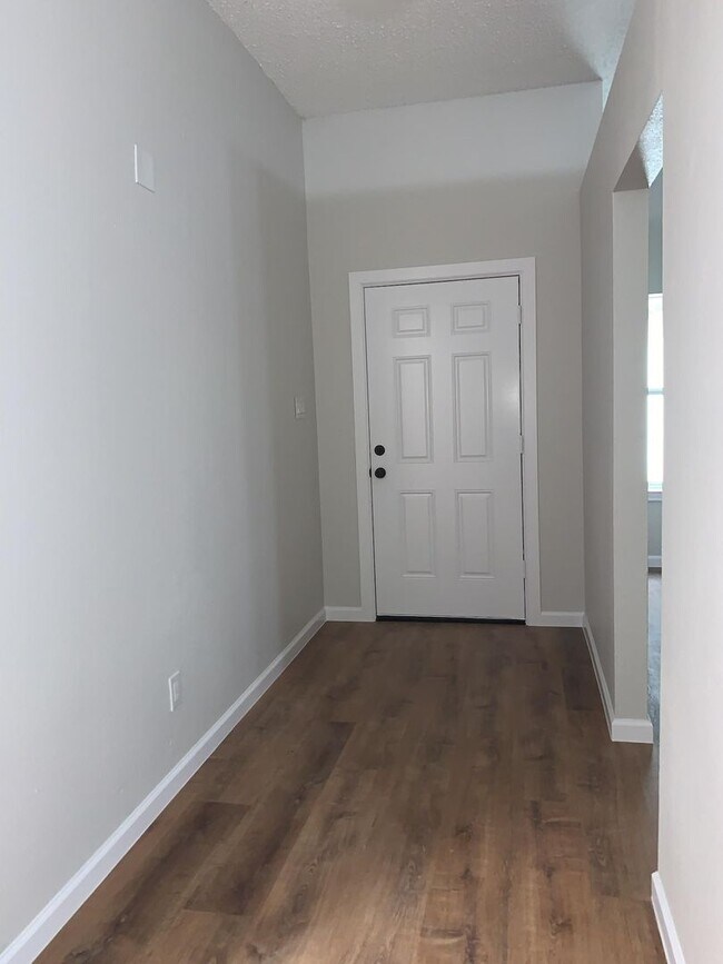 Photo - 120 Plumthicket Way