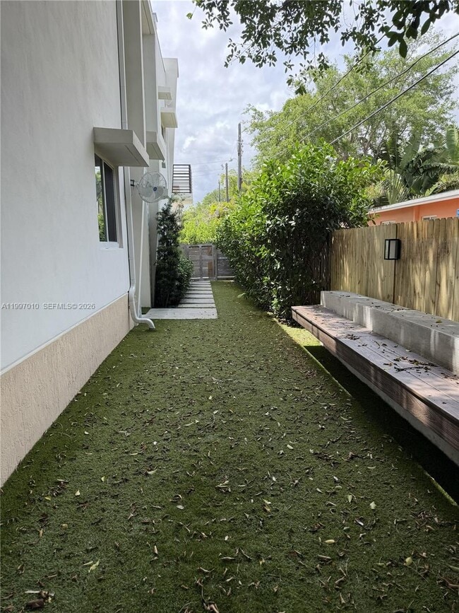 Photo - 540 SW 6th Ave