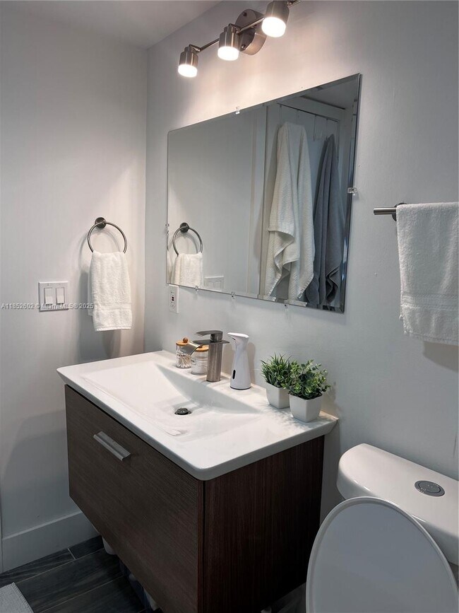 Photo - 1825 S Ocean Dr Unit 1007