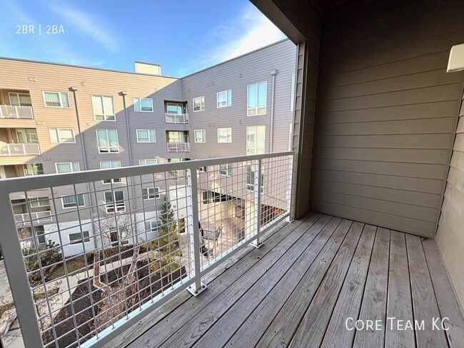 Building Photo - 2705 McGee Trafficway Unit Muse - 1302