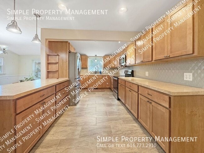 Photo - 5352 Queensbury Dr SE