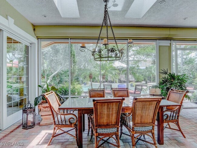 Photo - 605 6th Ave N