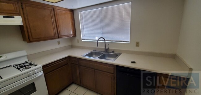 Photo - 2 Bedroom Condo available