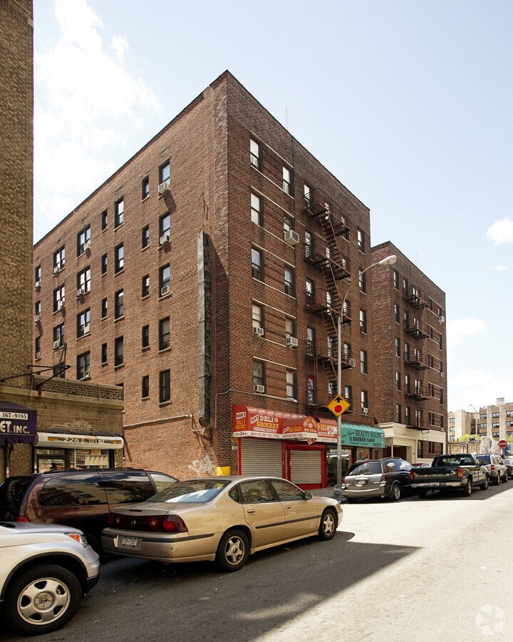 210 E 181 St - 210 E 181 St