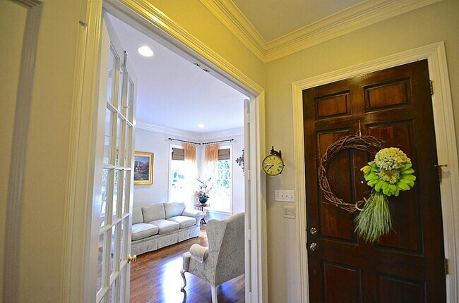 Photo - 4142 Villanova St