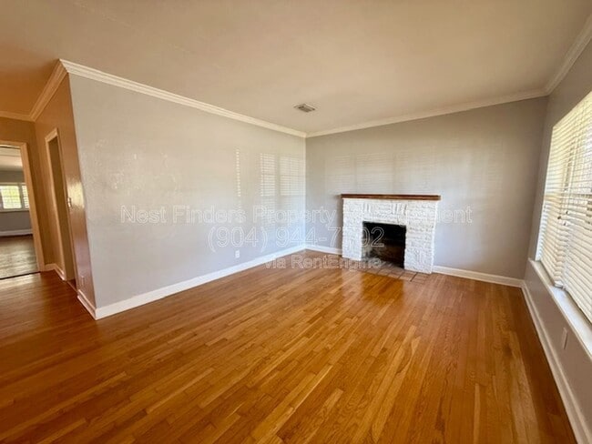 Photo - 5252 Rollins Ave