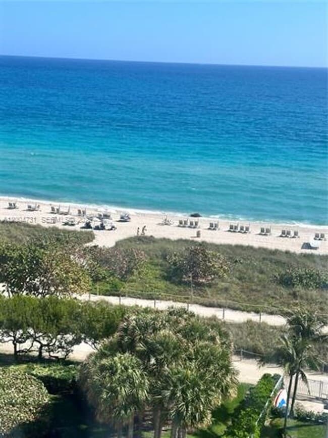 Building Photo - 9511 Collins Ave Unit 9511 Collins Ave # 1001