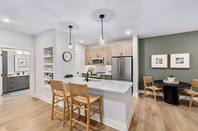 The Henslow Daniel Island Apartments & Townhomes