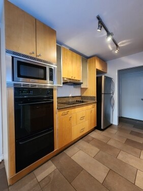 Photo - 1235 Brockton Ave