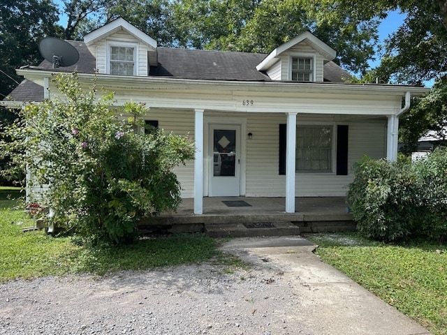 Building Photo - 639 E Jefferson St Rental