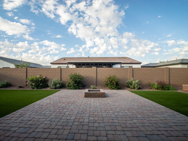 Photo - 8014 W Nicolet Ave