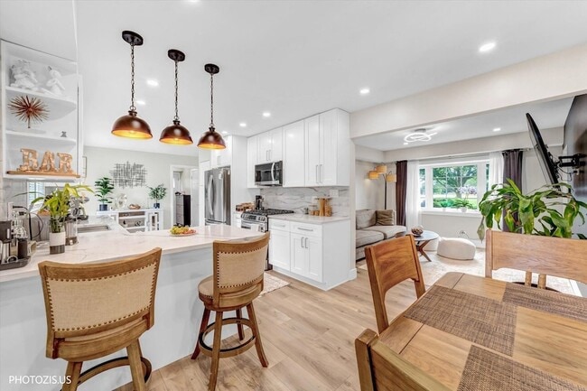 Photo - 1111 Plum Grove Cir