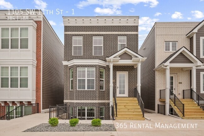 Photo - 1105 SW 11th St