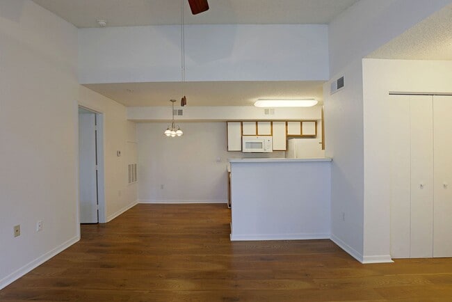 12561 Equestrian Cir Unidad 12561 Equestrian Circle, 812