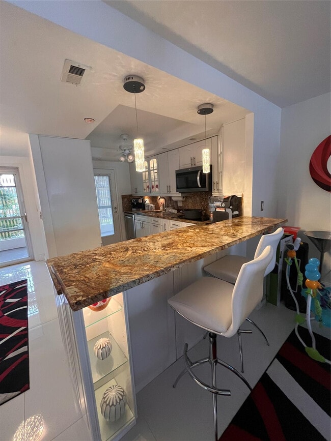 Photo - 400 Golden Isles Dr Unit 20