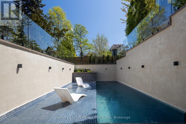 Photo - 217 Richview Ave