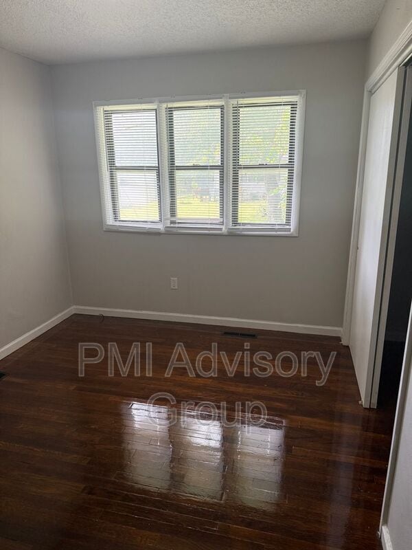Photo - 6703 Greencastle Dr