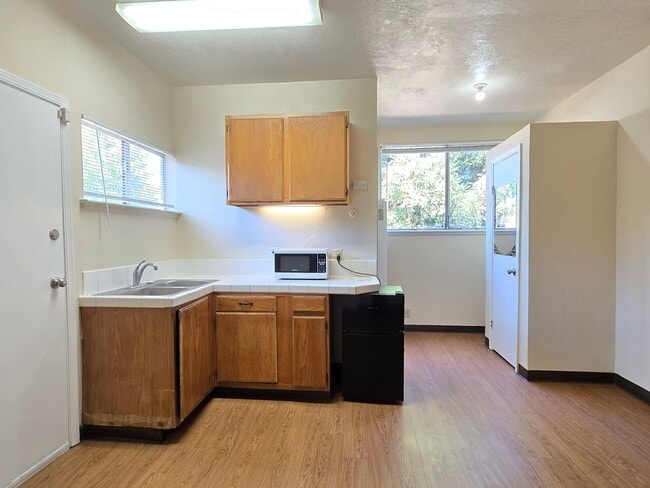 Photo - 1264 Locust St Unit Studio