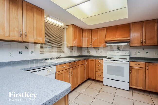 Photo - 2390 Meadow Ln