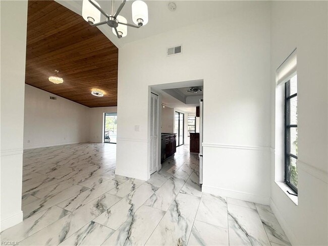 Photo - 201 SW 8th St