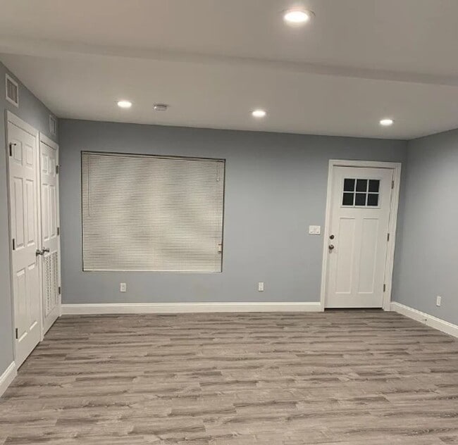 Building Photo - 87 Lexington Ave Unit B