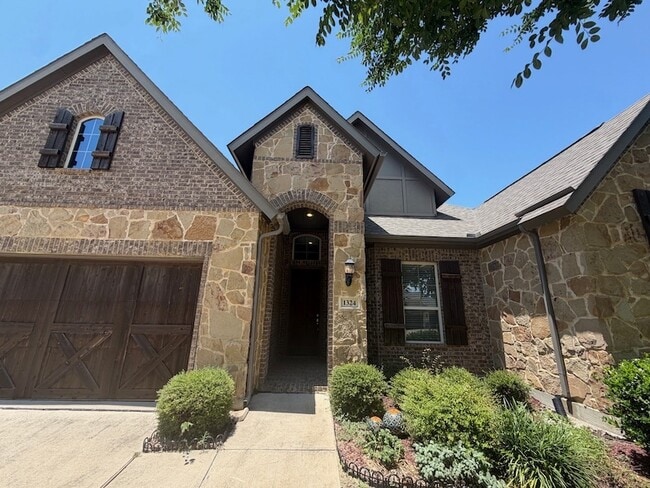 Photo - 1324 Torrent Dr