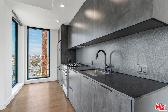 Photo - 10700 Tabor St Unidad 226