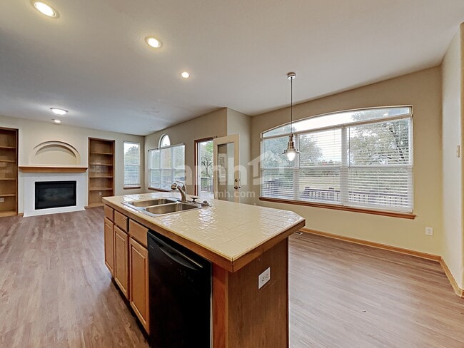 Photo - 1212 E 135th Pl