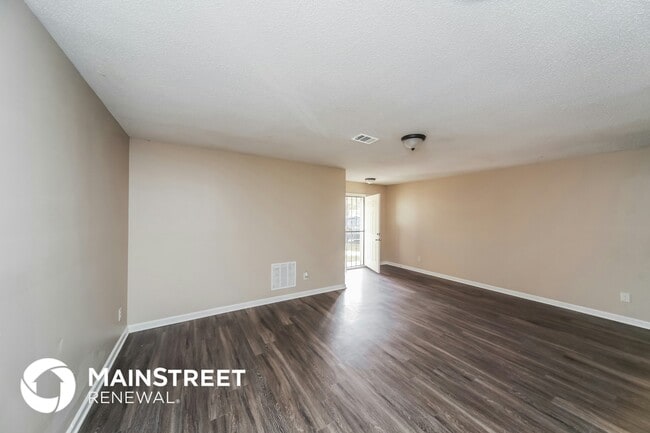 Photo - 4663 Royal View Dr