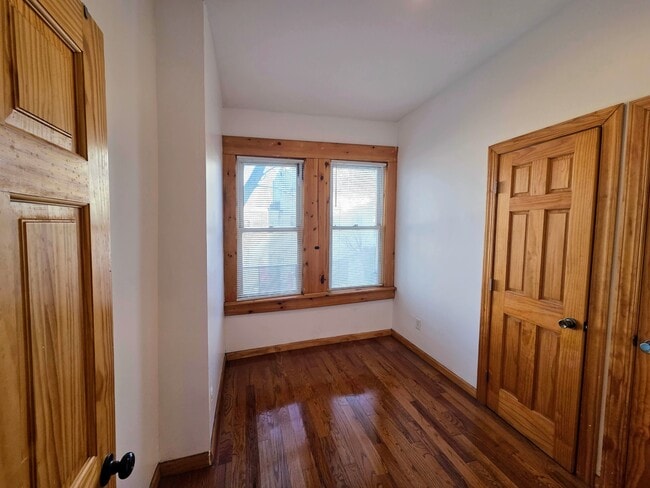 Photo - 329 N Preston St Unit 2R