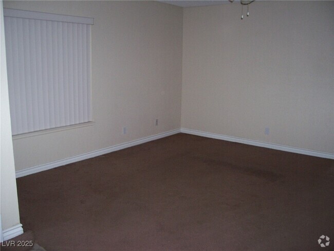 Building Photo - 6649 Fredonia Dr Rental