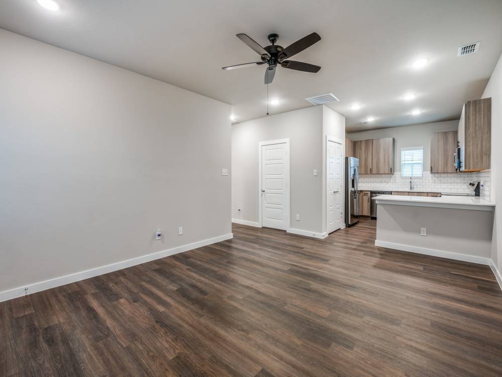 Photo - 1127 Eloise Dr