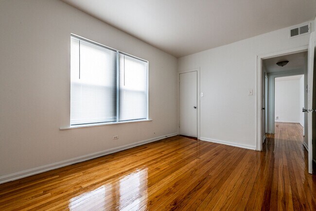 Photo - 1123 N Lawler Ave Chicago, IL 60651