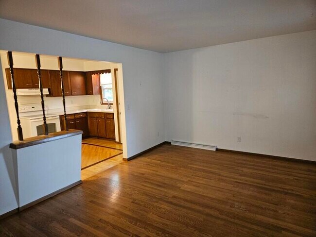 Photo - 1097-1099 Laurel Ct