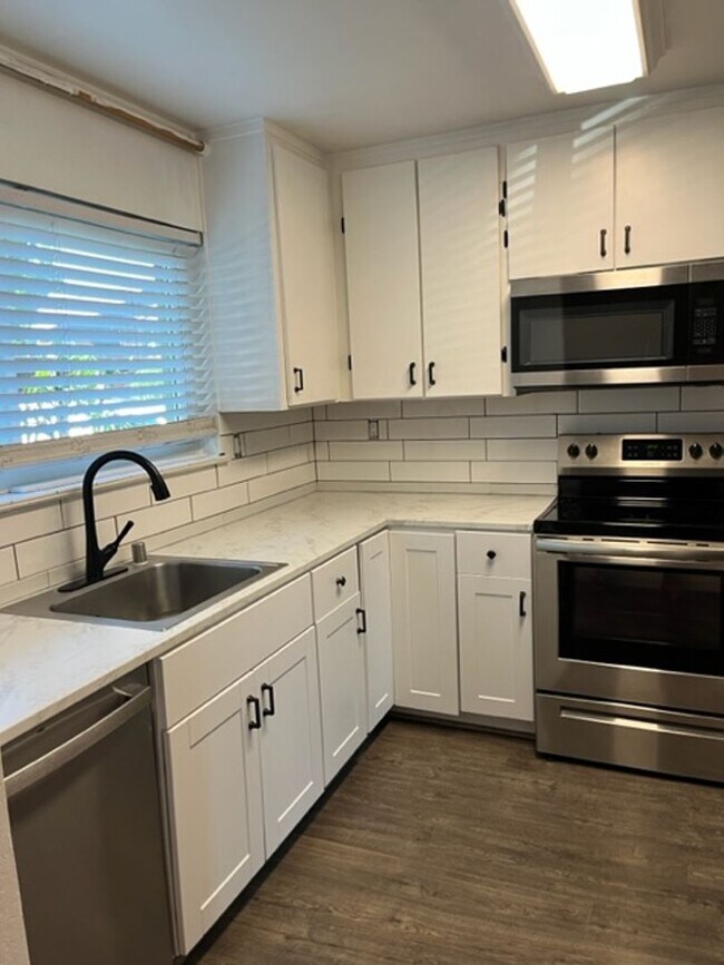 Photo - Redwood Park Estates Condo.  Available NOW!