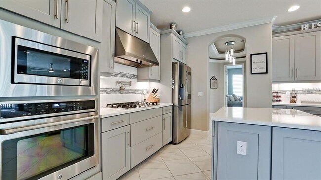 5738 Hydrangea Cir