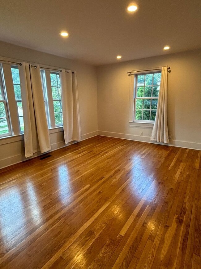 Photo - 1609 Linden Ave