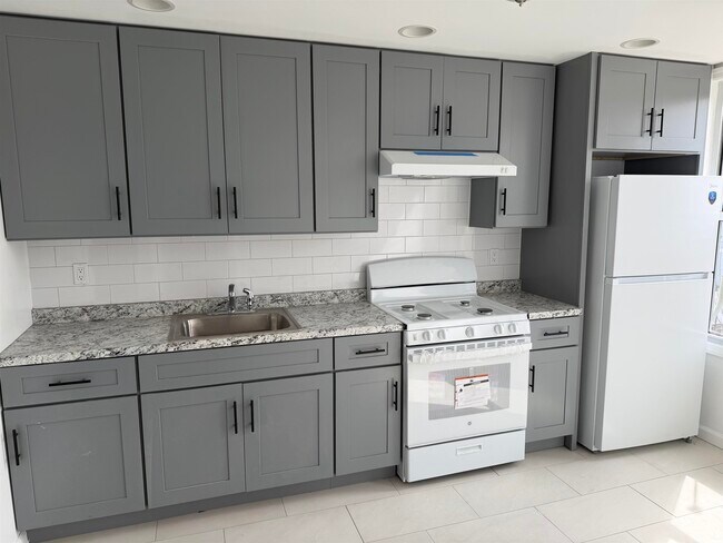 Photo - 419 4th St Unit 1ST FLOOR