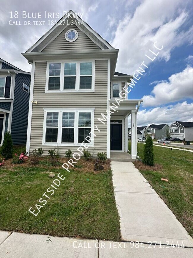 Building Photo - 18 Blue Iris Pkwy