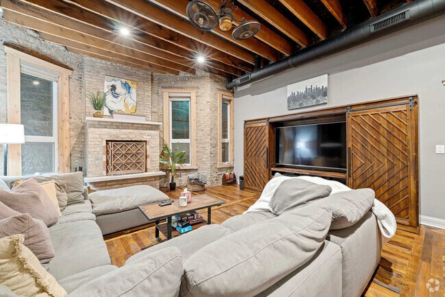 Building Photo - 2130 W Washington Blvd Unit ID1244927P Rental