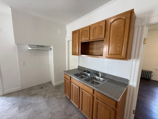 Photo - 51 Acushnet Ave Unit 51 Acushnet Ave - 2nd Floor