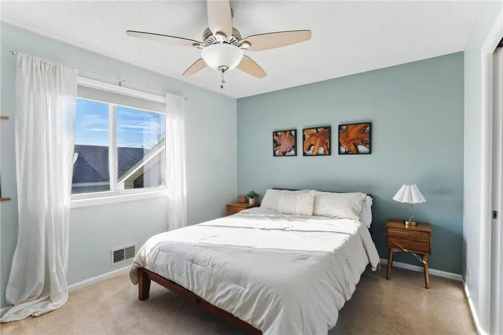 "Charming 3-Bed Minneapolis Retreat with 2 Full Baths & Spacious 2040 Sq Ft Layout!" - "Charming 3-Bed Minneapolis Retreat with 2 Full Baths & Spacious 2040 Sq Ft Layout!"