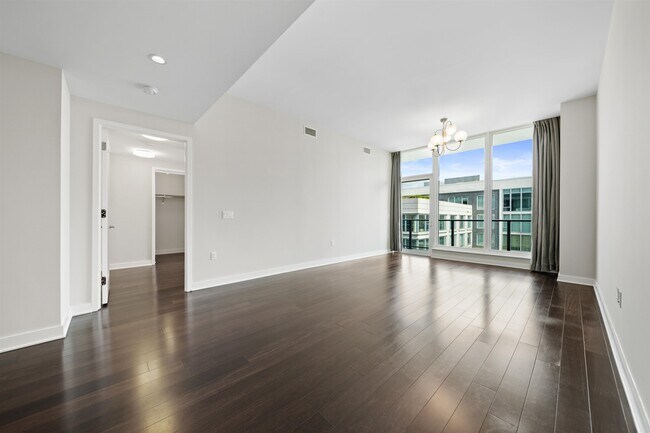 Photo - 1200 Ave at Port Imperial Unit 603