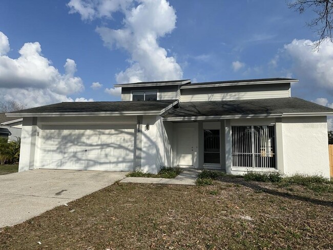 Photo - 17608 Shadyside Cir Casa