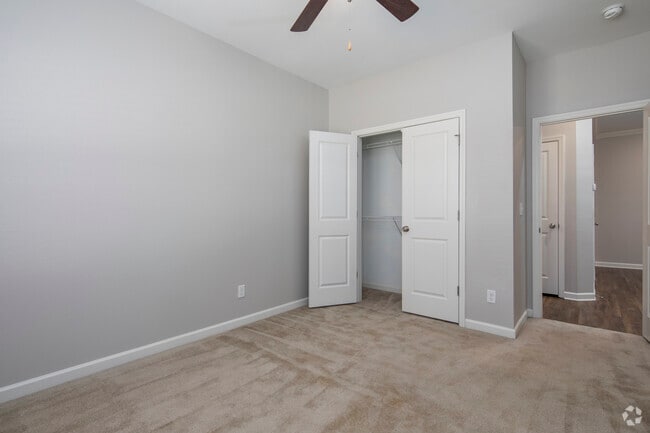 Photo - Oakwood Estates