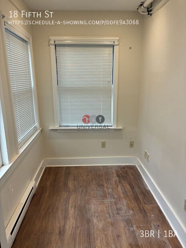 Photo - 18 Fifth St-