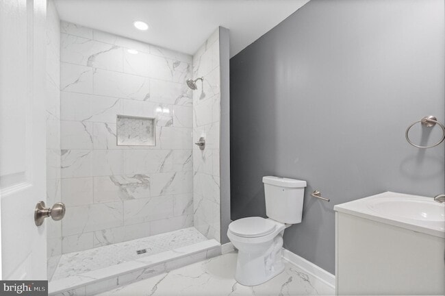 Photo - 3014 Royston Ave