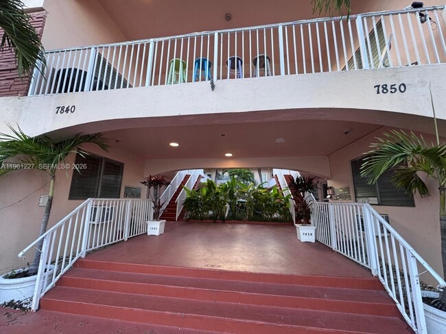 Building Photo - 7840 Harding Ave Unit 2